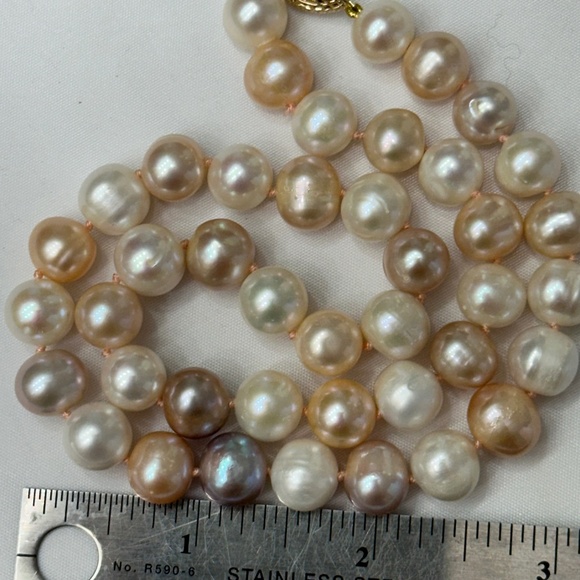 10mm+ HAND KNOTTED Multi-Color Pearls Strand 14K Yellow Gold Fill Clasp - Picture 5 of 8